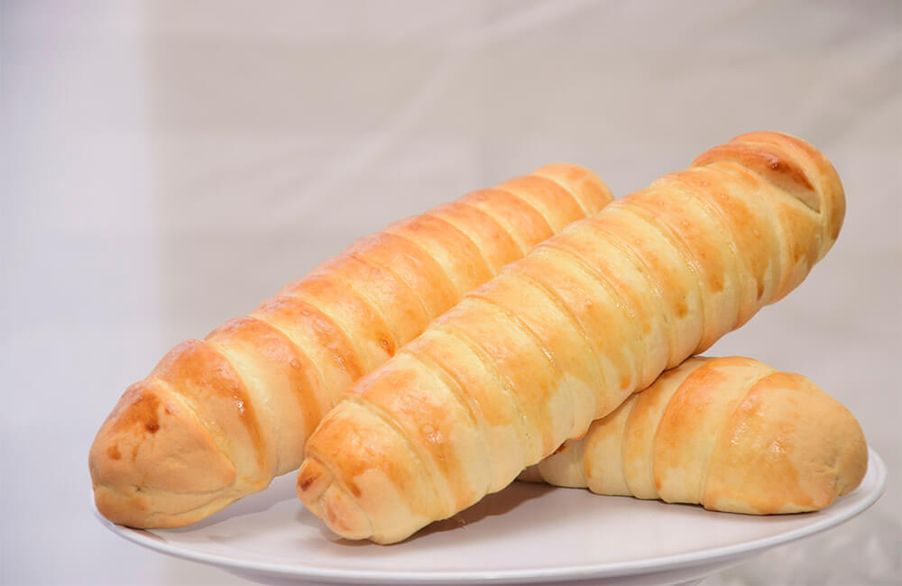 Enrolado de Queijo Assado
